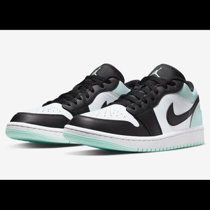 Sz 11.5 Jordan 1 lows muti colors dm1199 100